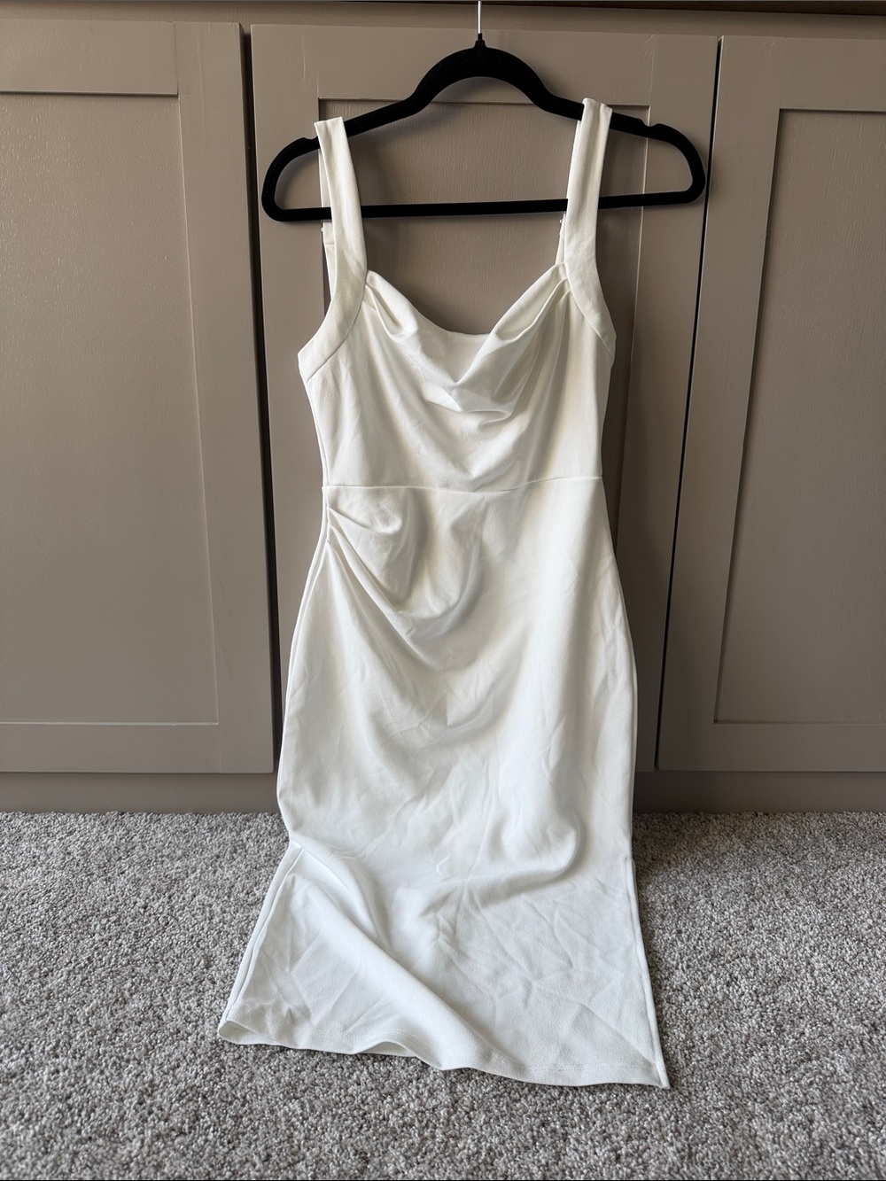 Selfie Leslie Dress